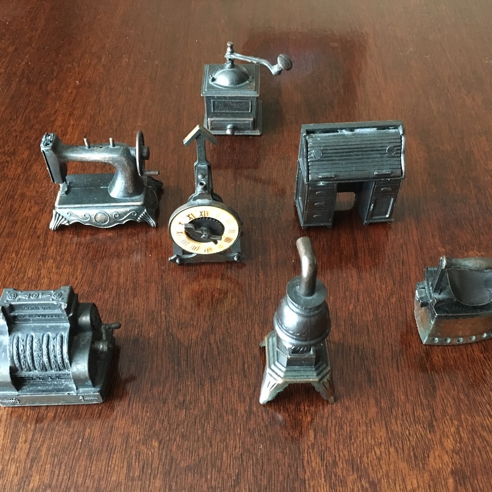 Durham Antique Dollhouse Collectibles -- 7 piece set